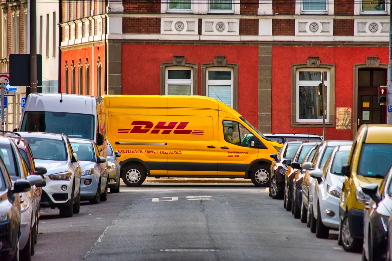 DHL POP – czym jest i jak działa?